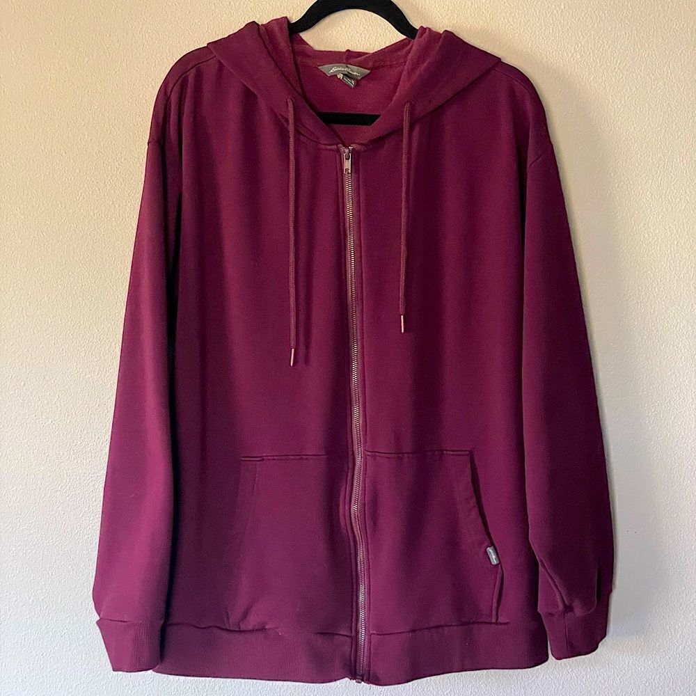 Men’s Eddie Bauer Plumb Colored Zip-Up Hooded Jacket. Size XL.